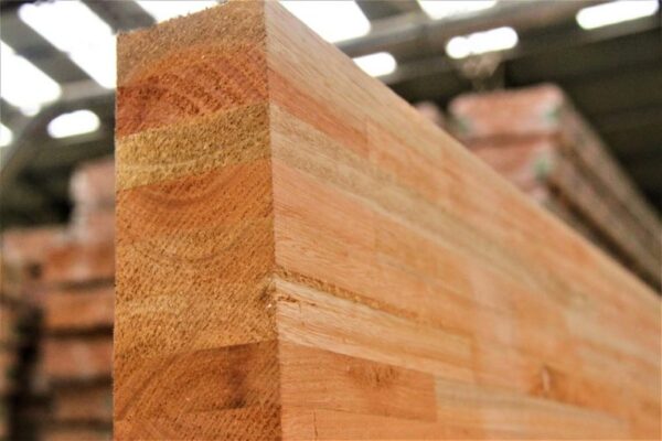 Viga Laminada Eucaliptus 4″ x 12″ x Metro Lineal